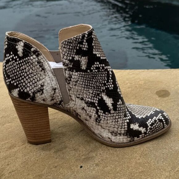 Vince Camuto Famhida Snakeskin Leather Ankle Boots - Picture 8 of 13